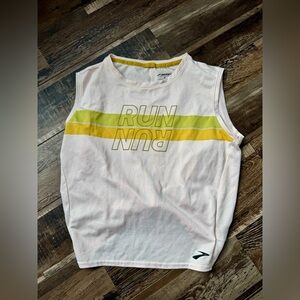 Brooks Run Within Sleeveless
